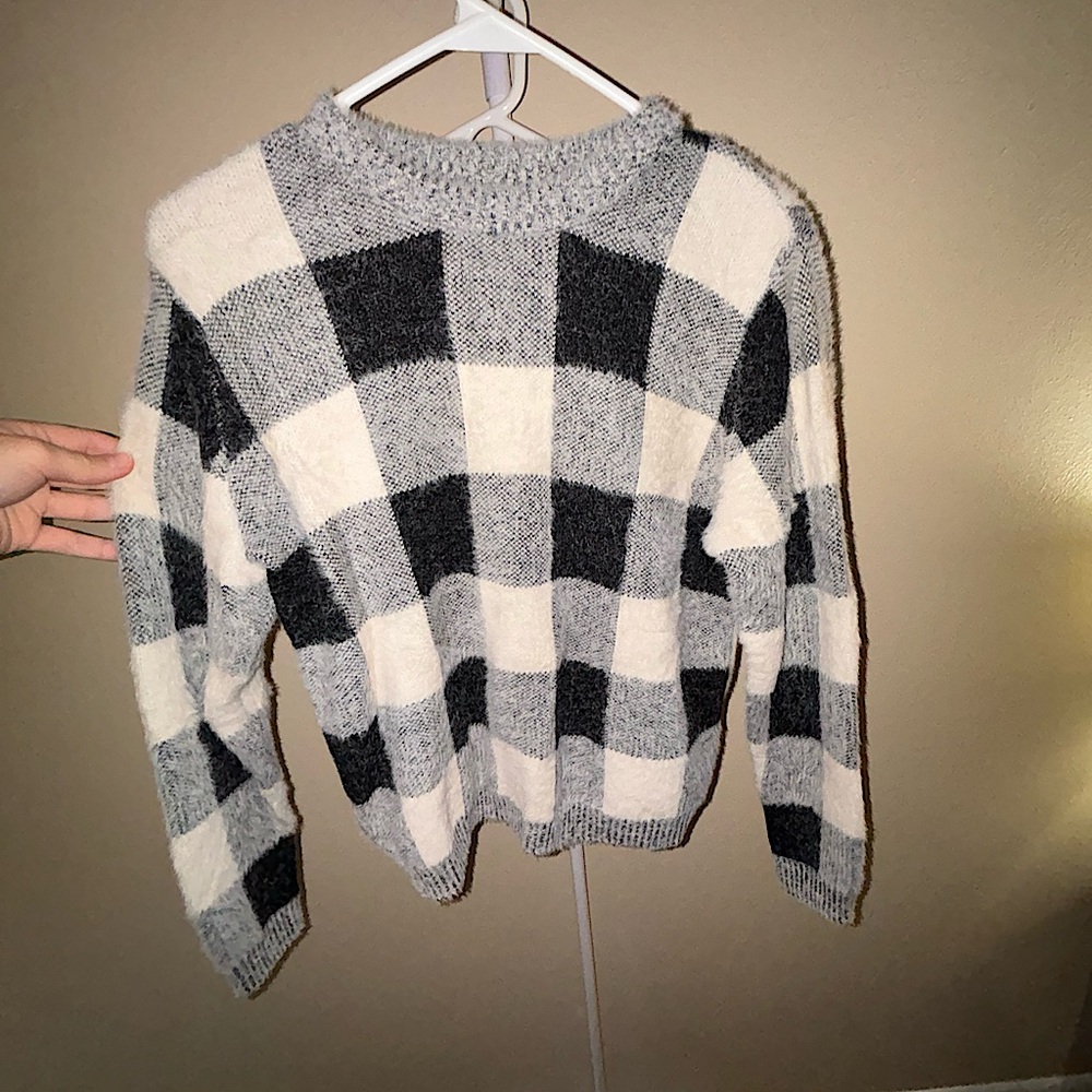 checkered cropped sweater
